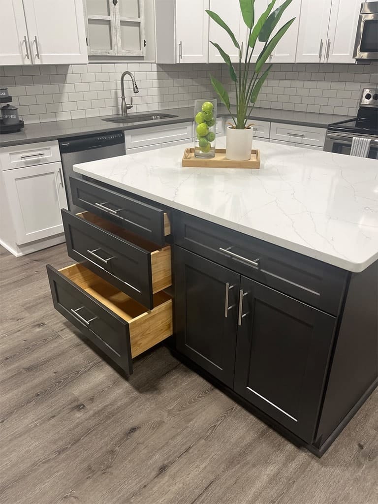 Venice - 3 Drawer Base Cabinet